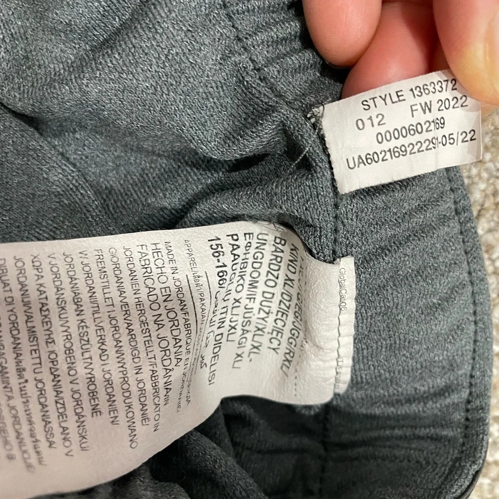 Under Armour construction these item